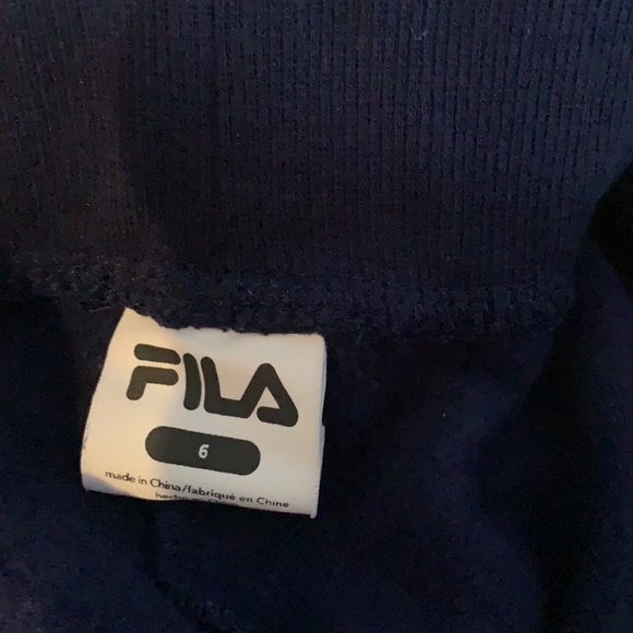 FILA!! - Picture 4 of 6